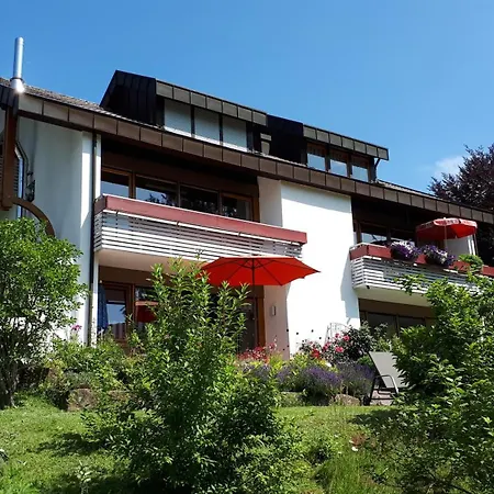 Braun Gartengeschoss Apartamento Baiersbronn
